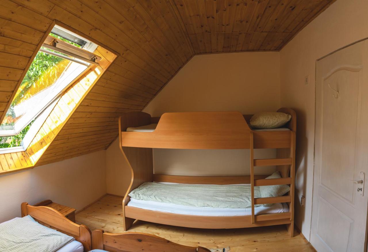 Sziklakert - Életöröm Vendégház Rimetea Extérieur photo