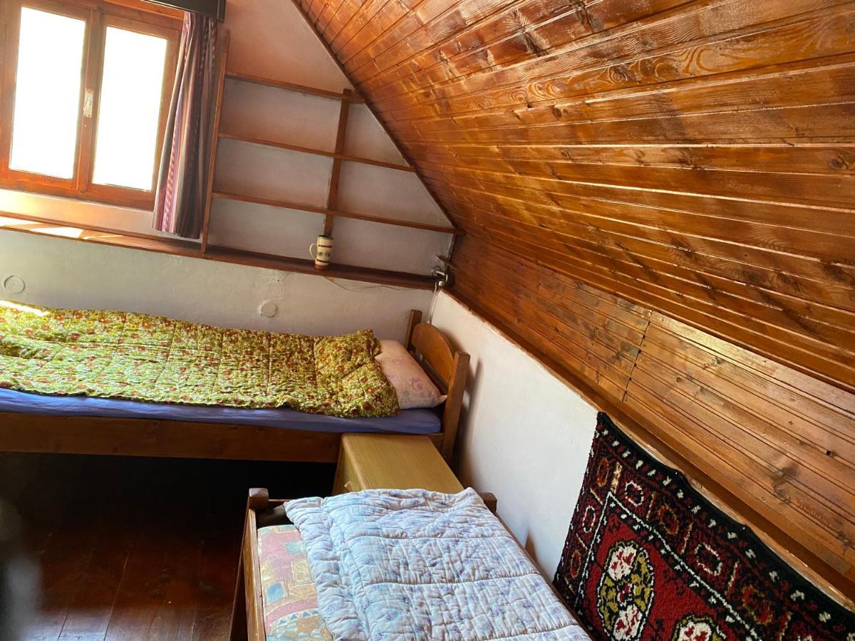 Sziklakert - Életöröm Vendégház Rimetea Extérieur photo