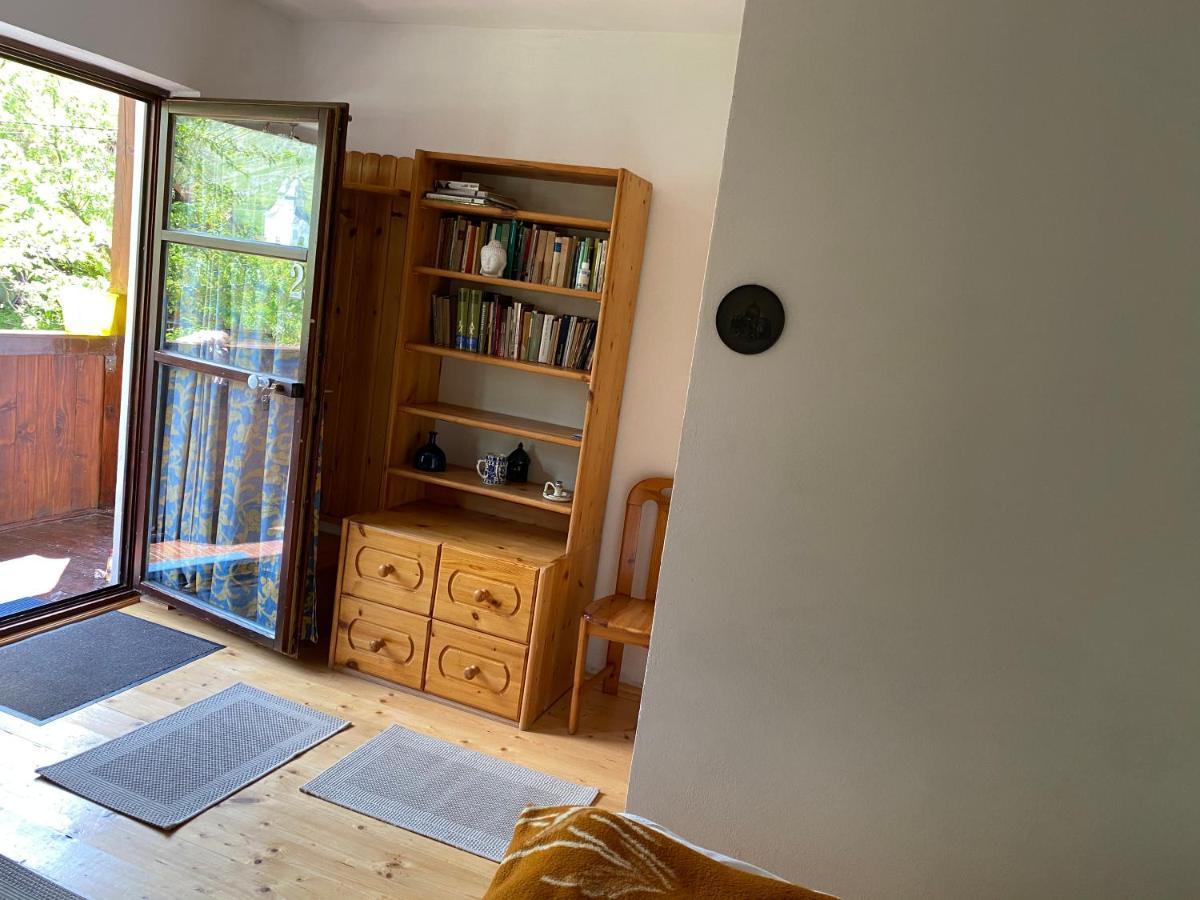 Sziklakert - Életöröm Vendégház Rimetea Extérieur photo