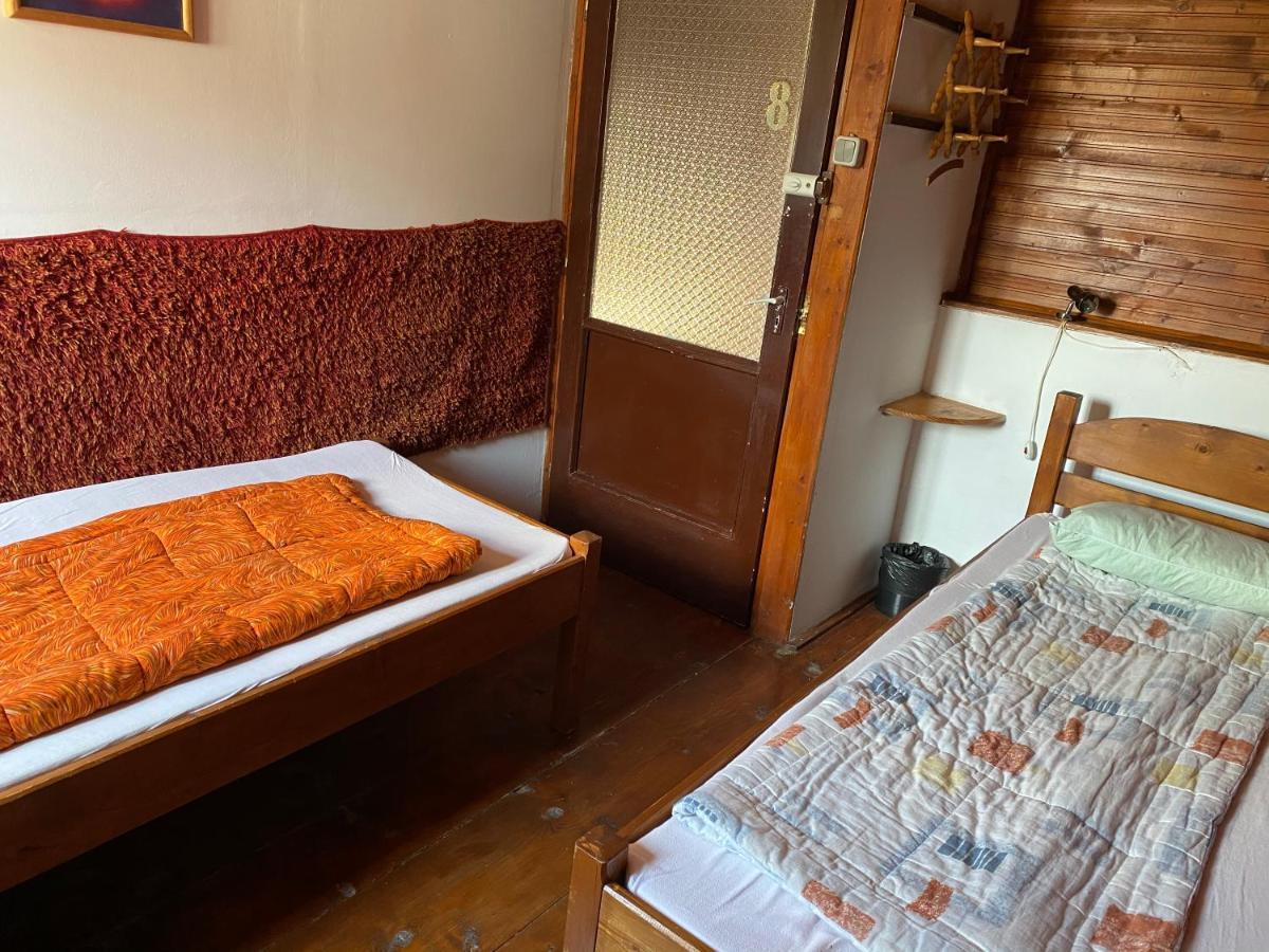 Sziklakert - Életöröm Vendégház Rimetea Extérieur photo