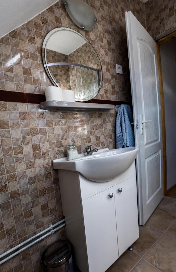 Sziklakert - Életöröm Vendégház Rimetea Extérieur photo