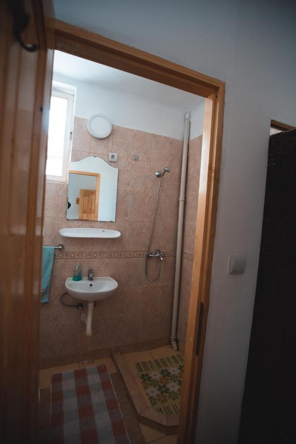 Sziklakert - Életöröm Vendégház Rimetea Extérieur photo
